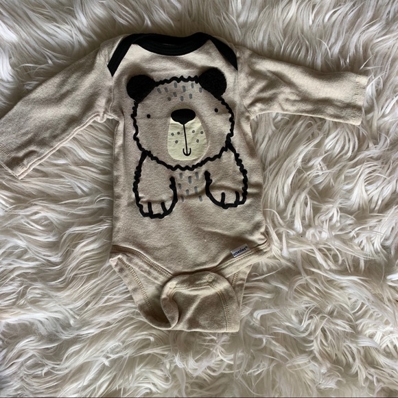 Gerber 5 Piece onesies - Picture 6 of 7